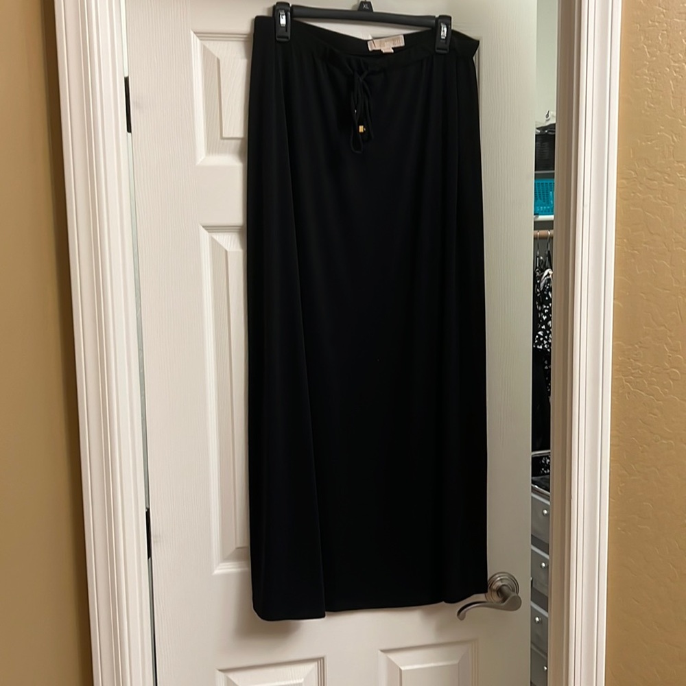 Micheal Kors black full length skirt